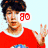 A split-screen image shows two individuals with red text overlays; one wears a red shirt and holds up three fingers, the other has curly hair and smiles.