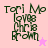 Four display text 'Tori Mo loves Chris Brown' with a star symbol, each having distinct background colors and one star color variation